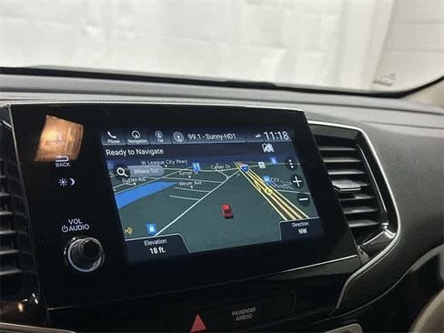 Used 2019 Honda Pilot Touring image 24