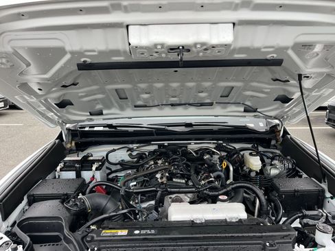 Used 2025 Toyota 4Runner SR5 image 32