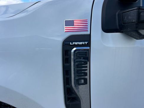 Used 2023 Ford F250 Lariat w/ FX4 Off-Road Package image 9