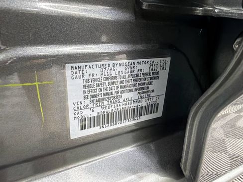 Used 2025 Nissan Sentra S FWD image 29