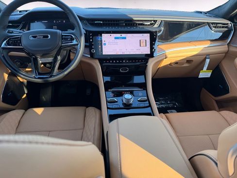 New 2026 Jeep Grand Cherokee L Summit AWD/4WD image 10
