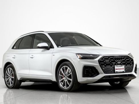Used 2025 Audi Q5 e Premium Plus w/ Premium Plus Package image 7