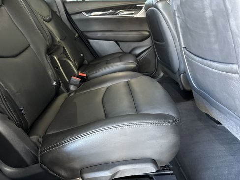 Certified 2025 Cadillac XT6 Premium Luxury image 37
