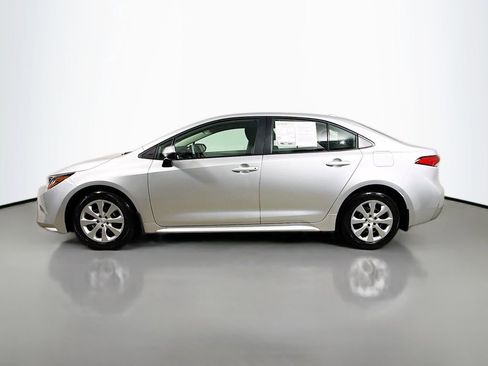 Certified 2025 Toyota Corolla LE image 4