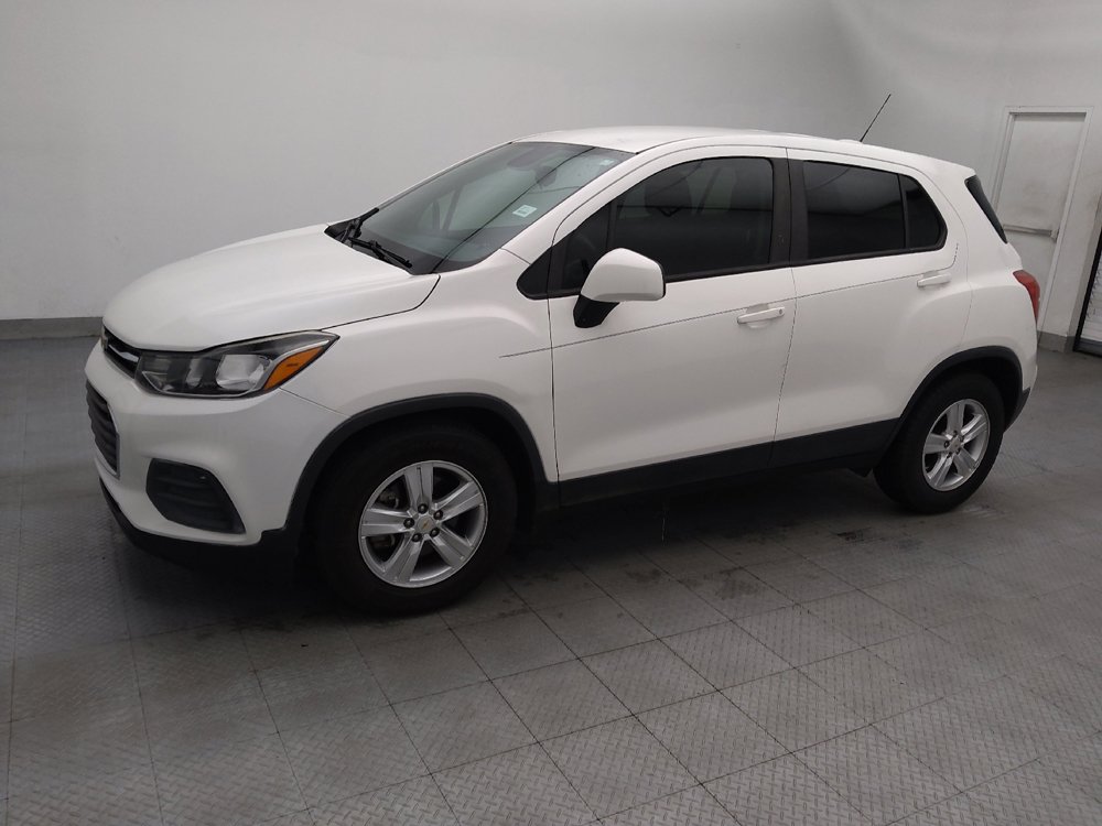 Used 2021 Chevrolet Trax LS w/ Tint and Cruise Package FWD image 2