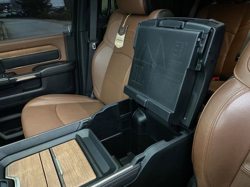 Used 2023 RAM 2500 Limited image 40