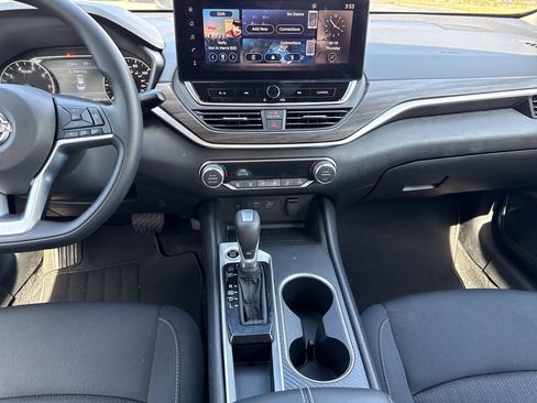Certified 2025 Nissan Altima 2.5 SV w/ SV Special Edition Package FWD image 14
