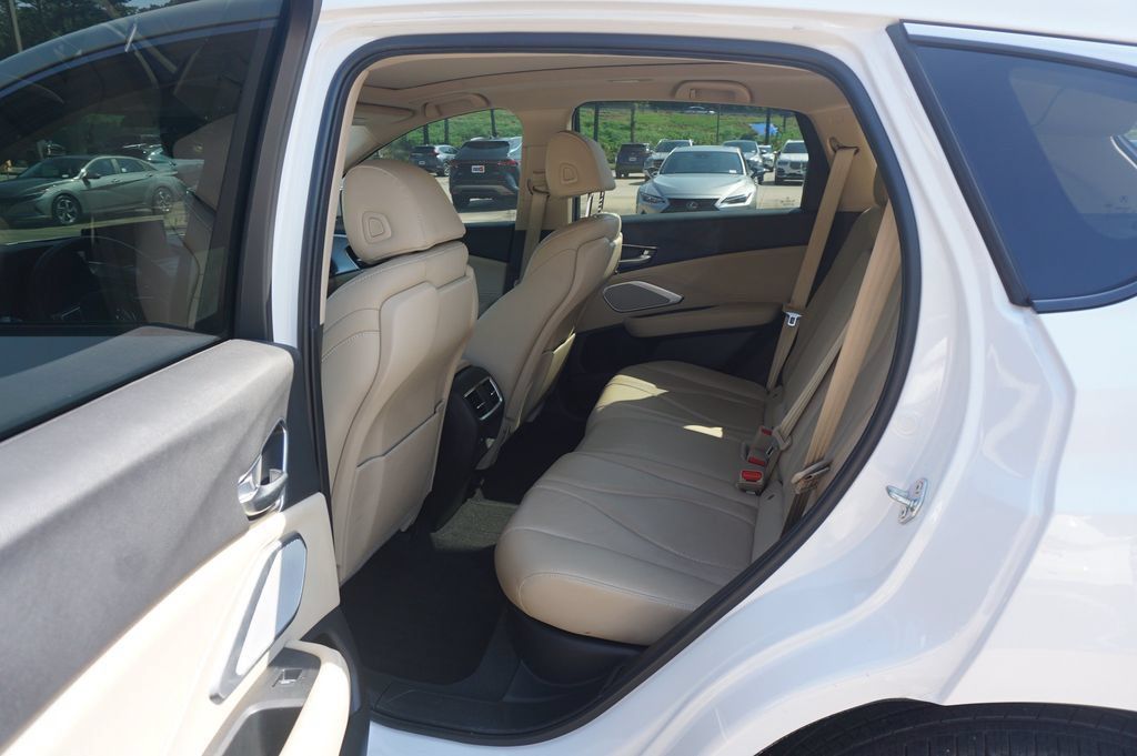 Used 2024 Acura RDX w/ Technology Package AWD/4WD image 16
