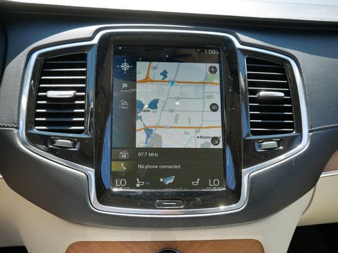 Used 2020 Volvo XC90 T8 Inscription AWD/4WD image 18