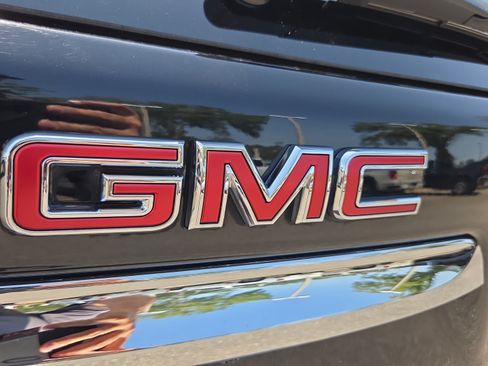 Certified 2024 GMC Terrain SLT FWD image 32