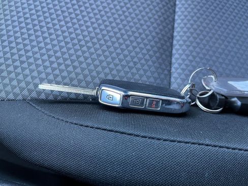 Used 2025 Kia Soul LX w/ LX Technology Package image 20