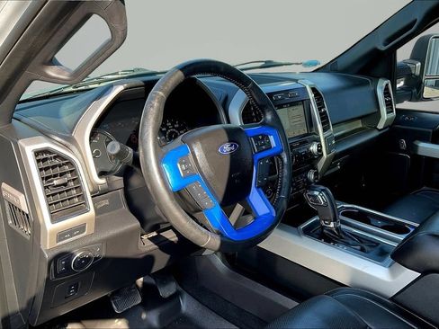 Used 2017 Ford F150 Lariat w/ Equipment Group 502A Luxury AWD/4WD image 17