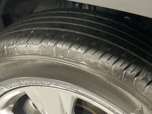 Used 2025 Toyota RAV4 XLE image 12