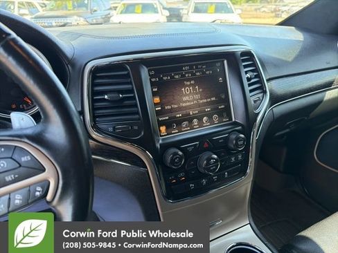 Used 2015 Jeep Grand Cherokee Summit AWD/4WD image 19