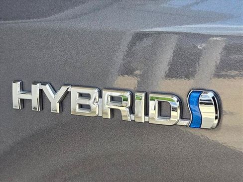 Used 2012 Toyota Prius V Five FWD image 20