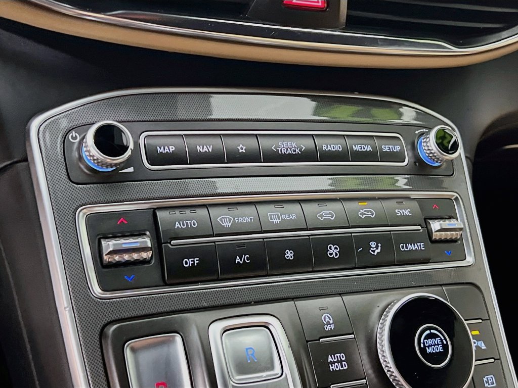 Used 2022 Hyundai Santa Fe Calligraphy FWD image 23