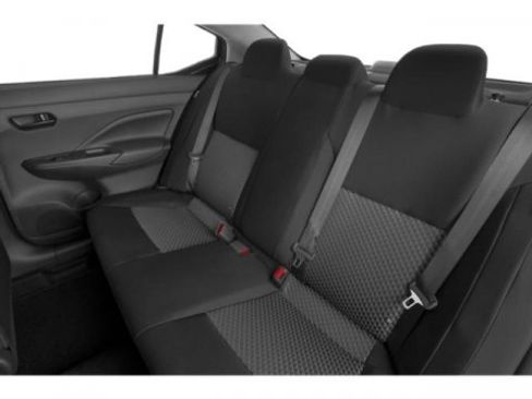 Used 2021 Nissan Versa SV image 16