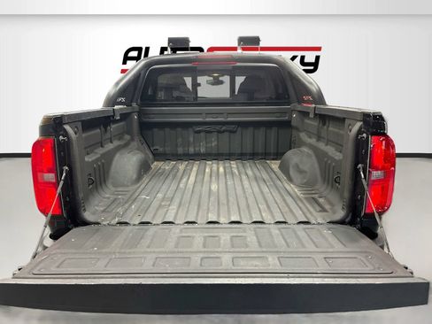 Used 2020 Chevrolet Colorado ZR2 w/ ZR2 Midnight Special Edition AWD/4WD image 25