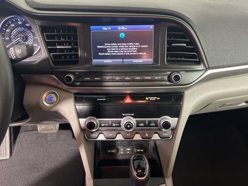 Used 2020 Hyundai Elantra Value Edition FWD image 17