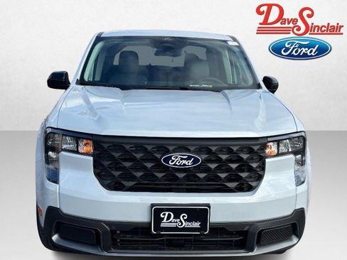 New 2026 Ford Maverick XLT w/ XLT Luxury Package FWD image 2