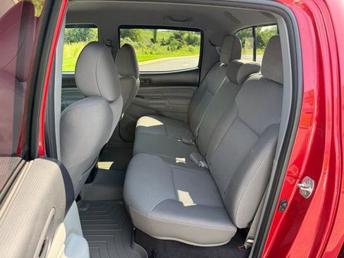 Used 2012 Toyota Tacoma 4x4 Double Cab w/ TRD Sport Pkg image 18