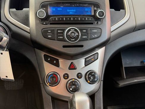 Used 2015 Chevrolet Sonic LT image 16