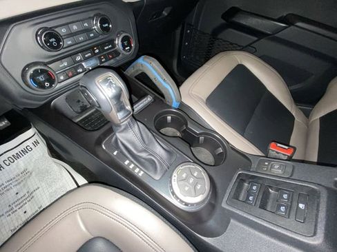 Used 2024 Ford Bronco Wildtrak AWD/4WD image 20