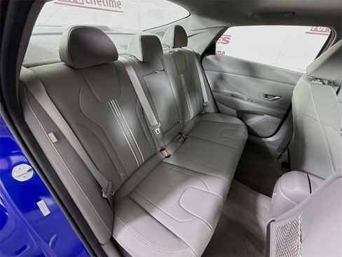 Certified 2024 Hyundai Elantra SEL w/ Convenience Package image 31