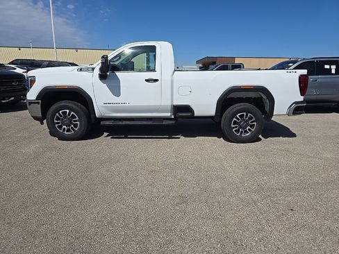 Used 2022 GMC Sierra 3500 Pro w/ Convenience Package AWD/4WD image 3