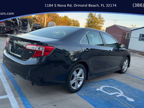 Used 2014 Toyota Camry L image 6