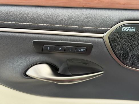 Used 2025 Lexus ES 350 Ultra Luxury image 14