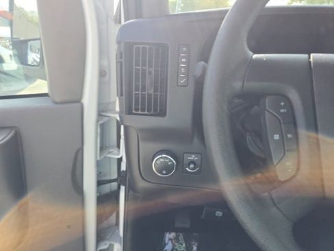 Used 2024 Chevrolet Express 3500 LS image 21