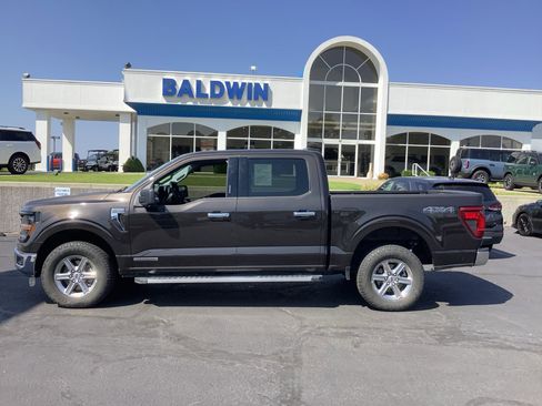 Used 2024 Ford F150 XLT w/ Mobile Office Package image 4