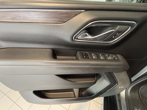 Used 2022 Chevrolet Tahoe LT w/ LT Signature Package AWD/4WD image 10
