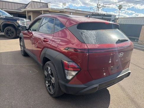 Used 2025 Hyundai Kona SEL image 4
