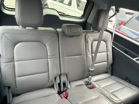 Used 2019 Lincoln Navigator L Reserve w/ Cargo Package AWD/4WD image 7