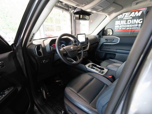 Used 2024 Ford Bronco Sport Outer Banks AWD/4WD image 8