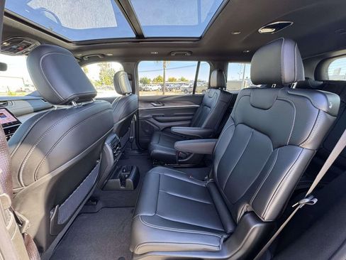 New 2025 Jeep Grand Cherokee L Limited w/ Black Appearance Package image 13