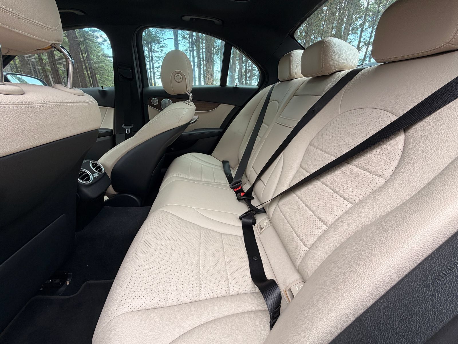 Certified 2020 Mercedes-Benz C 300 4MATIC Sedan image 13