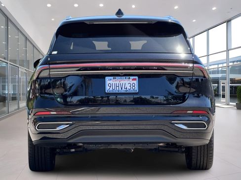Used 2024 Lincoln Nautilus Black Label image 5