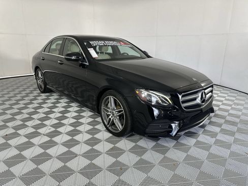 Used 2018 Mercedes-Benz E 300 image 2
