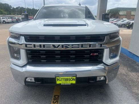 Used 2023 Chevrolet Silverado 2500 LT w/ Convenience Package AWD/4WD image 4