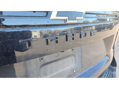 Used 2024 Chevrolet Tahoe Z71 w/ Luxury Package image 17