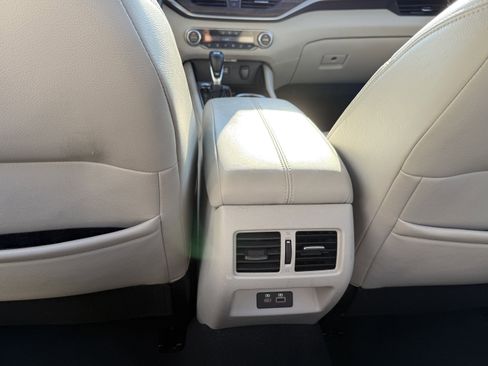 Used 2021 Nissan Altima 2.5 Platinum image 32