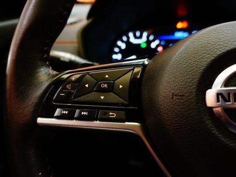 Used 2019 Nissan Altima 2.5 SR FWD image 24