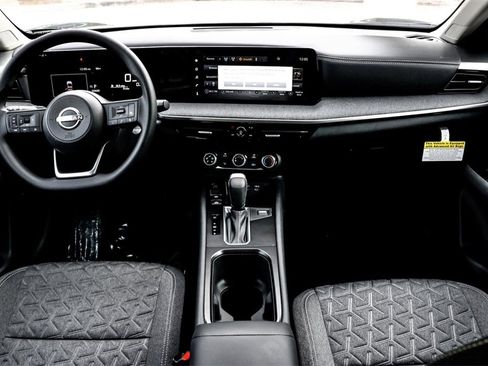 New 2025 Nissan Kicks SV image 22