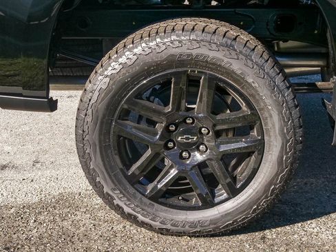 New 2026 Chevrolet Silverado 1500 LT Trail Boss w/ Convenience Package II image 6