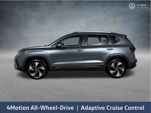 Used 2025 Volkswagen Taos SE AWD/4WD image 6