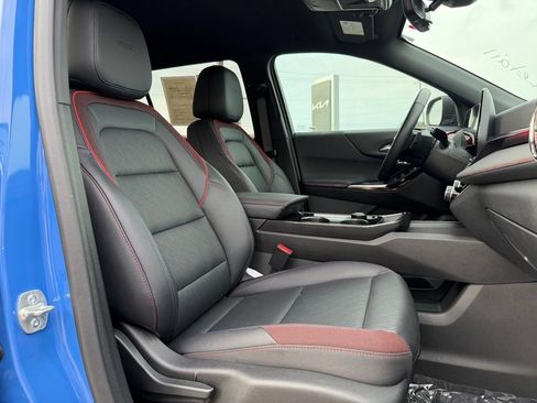Used 2025 Chevrolet Equinox RS w/ Safety and Technology Package FWD image 32