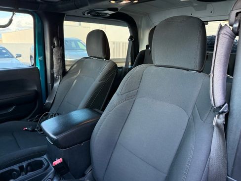 Used 2020 Jeep Wrangler Sport image 3